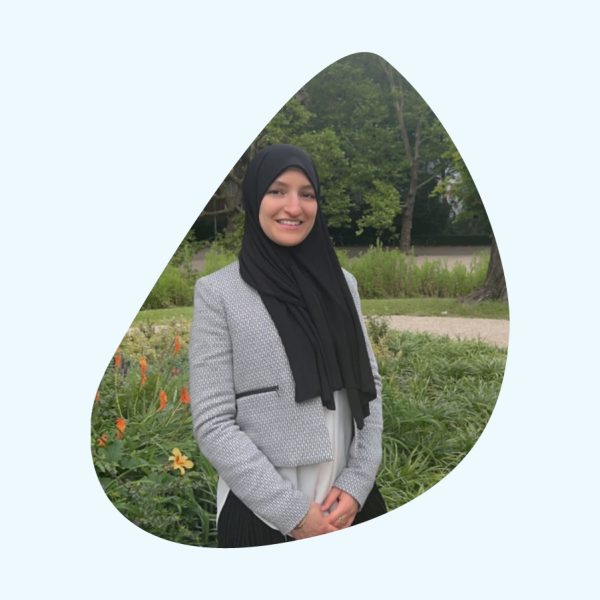 Jihane Abalhoussaien, beleidsadviseur jeugd en zorg bij de gemeente Amsterdam