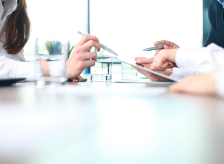 Mensen onderhandelen