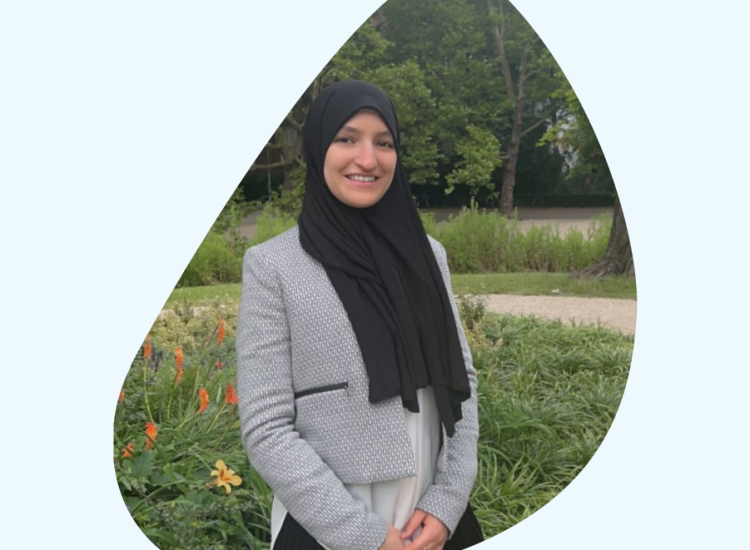 Jihane Abalhoussaien, beleidsadviseur jeugd en zorg bij de gemeente Amsterdam